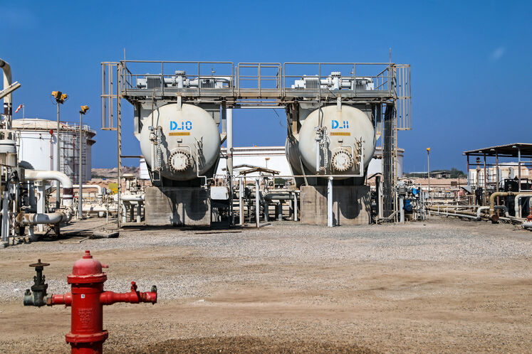 کارخانه نفت جزیره سیری