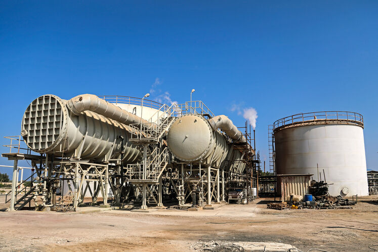 کارخانه نفت جزیره سیری