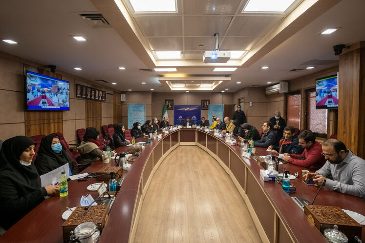 نشست ستاد مقابله با بحران سوخت شرکت ملی پخش فرآوردههای نفتی