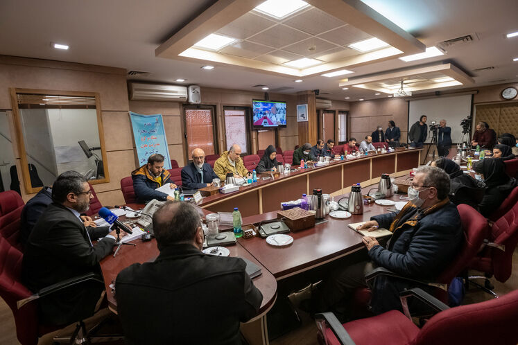 نشست ستاد مقابله با بحران سوخت شرکت ملی پخش فرآوردههای نفتی