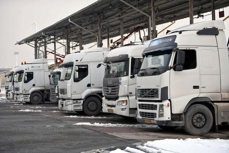 بازدید اصحاب رسانه از انبار نفت کن (شمالغرب تهران)