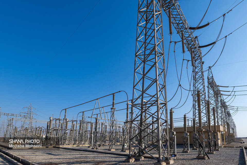 قیمت خوراک نیروگاههای تولید برق در سال ۱۴۰۲ تعیین شد قیمت خوراک نیروگاههای تولید برق در سال ۱۴۰۲ تعیین شد