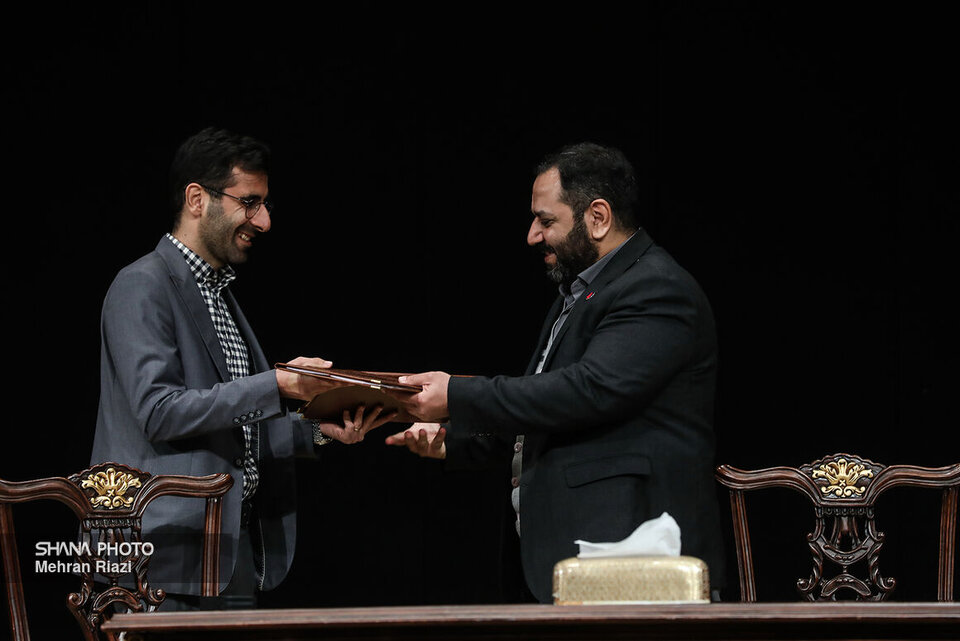 نخستین قرارداد احیای چاههای کمبازده و ازدیاد برداشت نفت تنفیذ شد نخستین قرارداد احیای چاههای کمبازده و ازدیاد برداشت نفت تنفیذ شد