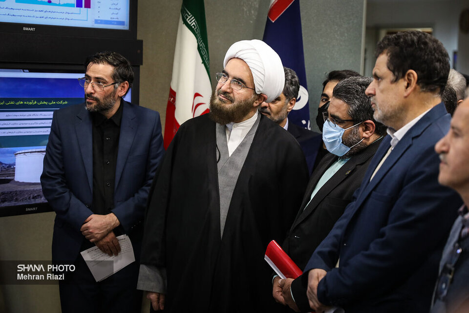 ضرورت جهاد تبیین در حوزه فعالیت صنعت نفت و گاز ایران ضرورت جهاد تبیین در حوزه فعالیت صنعت نفت و گاز ایران