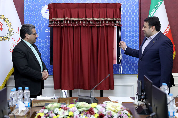 آیین رونمایی از تولید کارت هوشمند سوخت