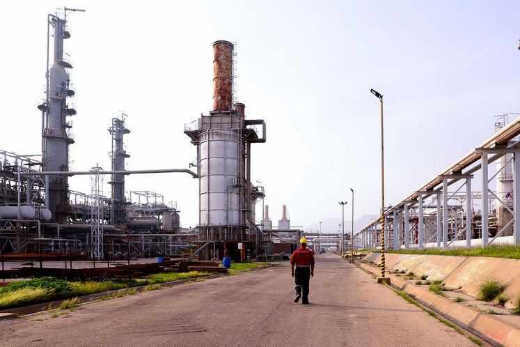 «ان‌جی‌ال ۱۰۰۰» شرکت نفت و گاز آغاجاری
