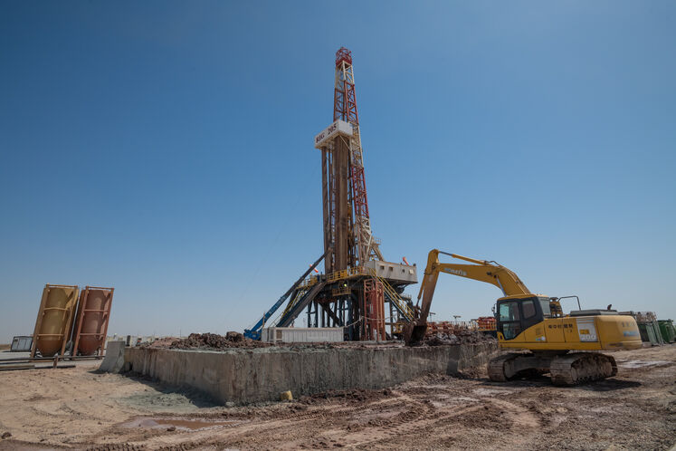 حفاری دکل 205 شرکت عملیات اکتشاف در میدان نفتی سپهر و جفیر