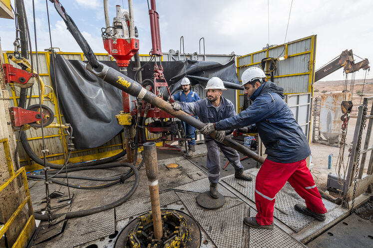 دکل حفاری (OV-۱) چاه شماره ۱۹ پایدار غرب