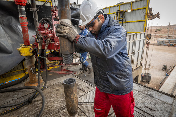 دکل حفاری (OV-۱) چاه شماره ۱۹ پایدار غرب