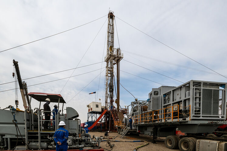 دکل حفاری ۱۲۶ چاه شماره ۱۱ پایدار غرب