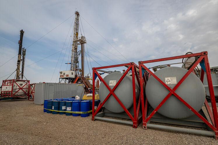 دکل حفاری ۱۲۶ چاه شماره ۱۱ پایدار غرب