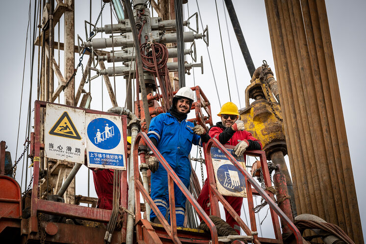 دکل حفاری ۱۲۶ چاه شماره ۱۱ پایدار غرب