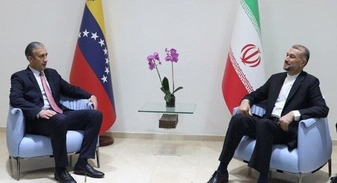 Tehran, Caracas should Implement Energy MOUs: FM