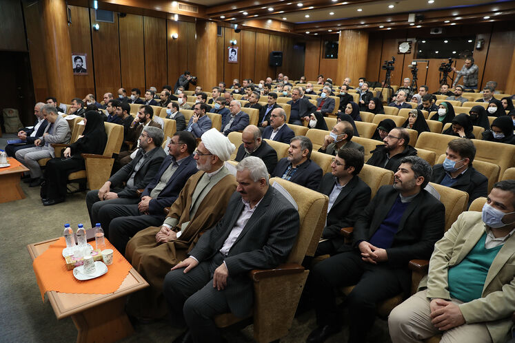 نخستین رویداد توسعه فناوری،ایدههای نوآورانه و کار جهادی(تاک)