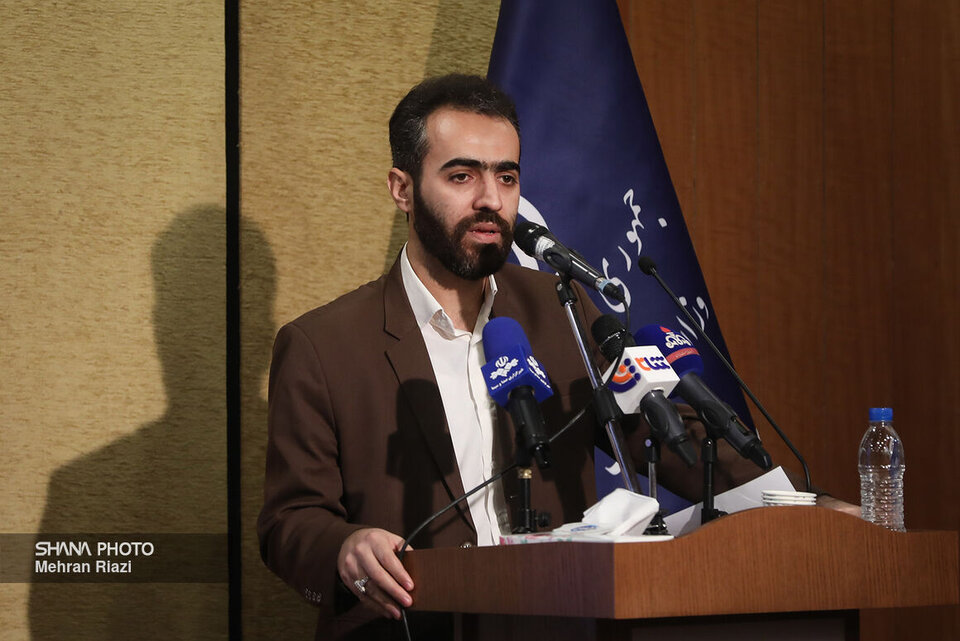 تلاش برای اجرای «جهاد تبیین» در صنعت نفت  تلاش برای اجرای «جهاد تبیین» در صنعت نفت