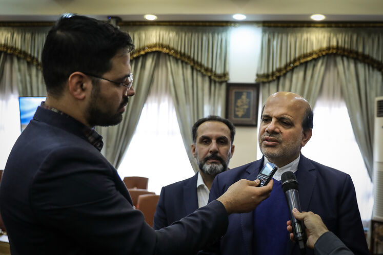 محسن خجستهمهر، مدیرعامل شرکت ملی نفت ایران در جمع خبرنگاران