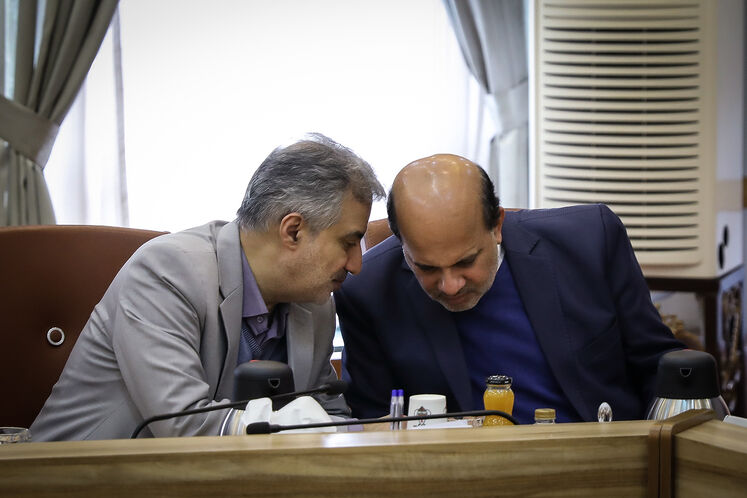 آیین امضای توافقنامه همکاری وزارت نفت و معاونت علمی، فناوری و اقتصاد دانشبنیان ریاستجمهوری در زمینه بومیسازی تجهیزات و فناوریهای گلوگاهی صنعت نفت