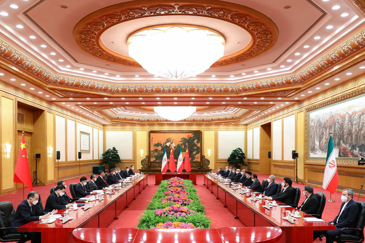 توسعه روابط ایران و چین رو به جلو بوده است/ آمادگی پکن برای حمایت از حضور سرمایه‌گذاران چینی در ایران