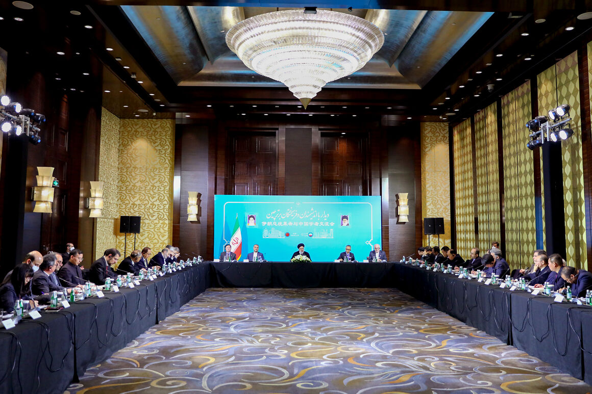 زمینه‌های زیادی برای توسعه روابط ایران و چین از جمله صادرات انرژی وجود دارد