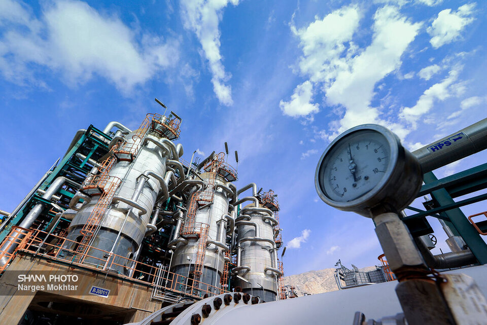 هوشمندسازی توسعه ساخت داخل در صنعت پتروشیمی هوشمندسازی توسعه ساخت داخل در صنعت پتروشیمی