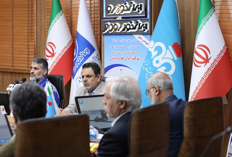 تحویل ۵۰۰ دستگاه کامیون کشنده جدید ایرانخودرو به ناوگان حملونقل سوخت کشور