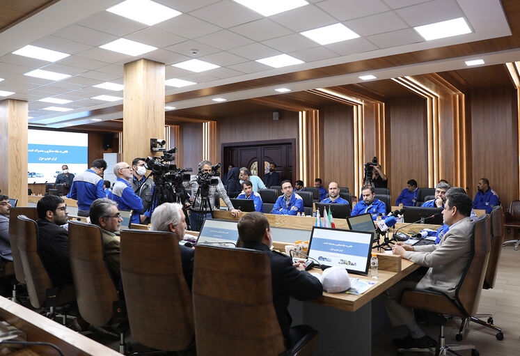 تحویل ۵۰۰ دستگاه کامیون کشنده جدید ایرانخودرو به ناوگان حملونقل سوخت کشور