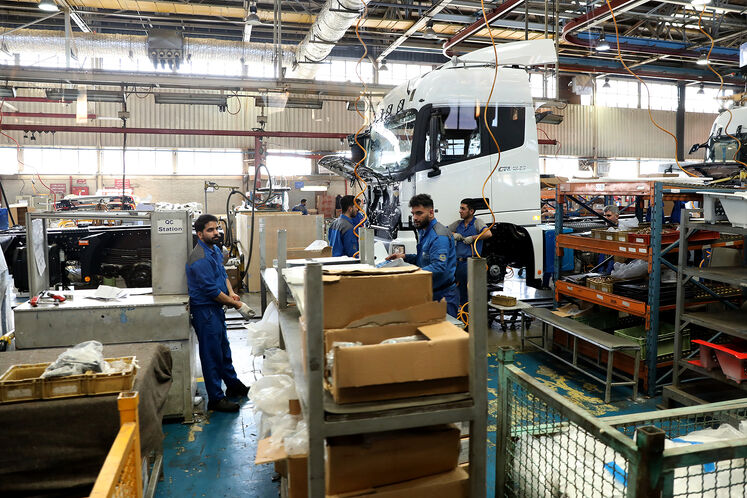 تحویل ۵۰۰ دستگاه کامیون کشنده جدید ایرانخودرو به ناوگان حملونقل سوخت کشور