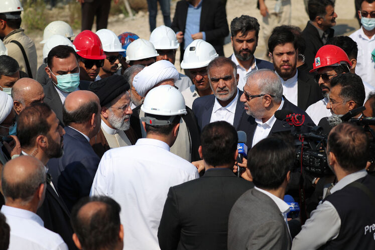 بازدید رئیس‌جمهوری از پروژه «ایران ال‌ان‌جی» در منطقه ویژه پارس 
