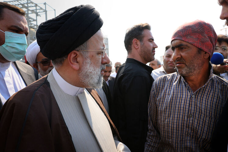 بازدید رئیس‌جمهوری از پروژه «ایران ال‌ان‌جی» در منطقه ویژه پارس 