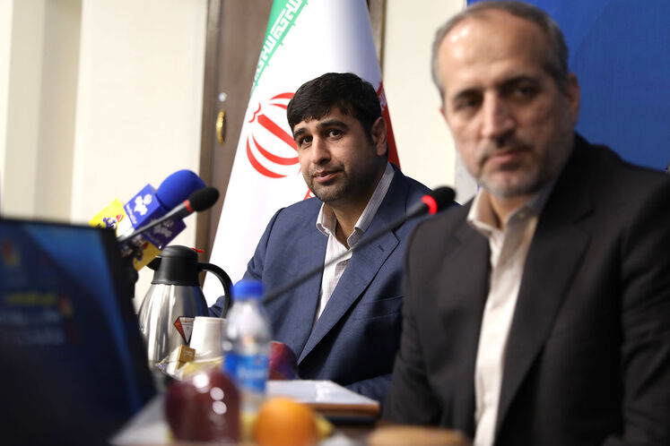 مجید چگنی، مدیرعامل شرکت ملی گاز ایران و محمدصادق جوکار، رئیس مؤسسه مطالعات بینالمللی انرژی