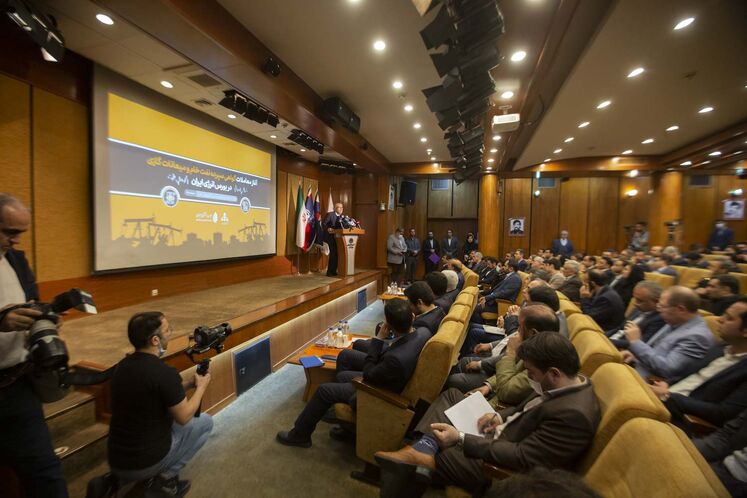 آیین رونمایی از معاملات گواهی سپرده نفتخام و میعانات گازی