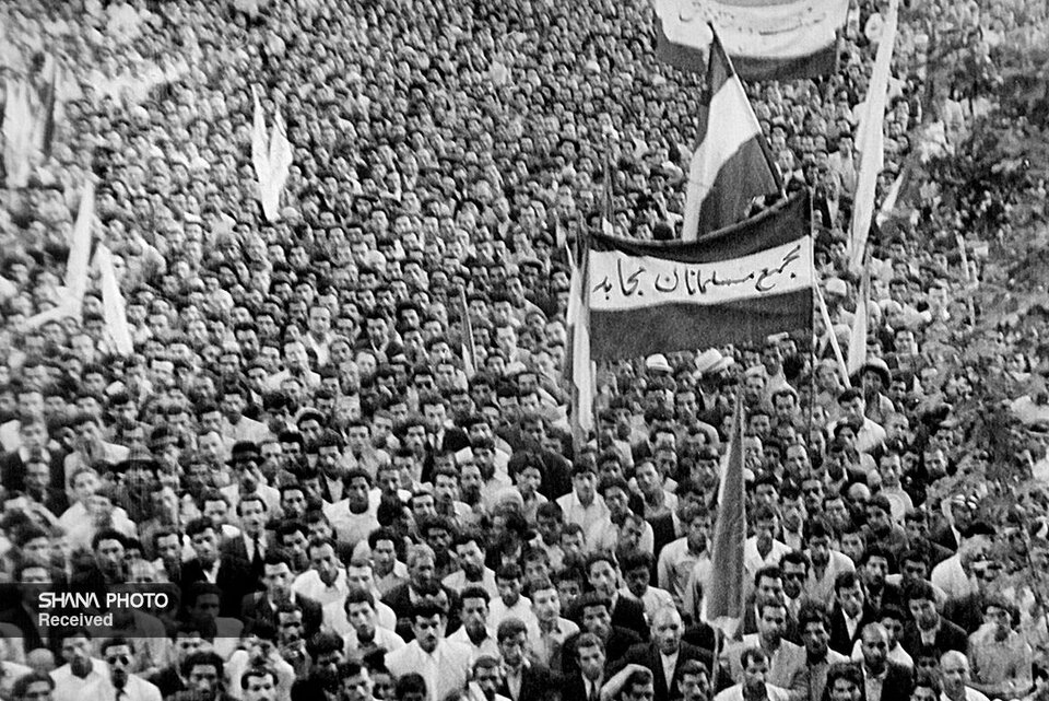 چرا نفت ملی شد؟ چرا نفت ملی شد؟