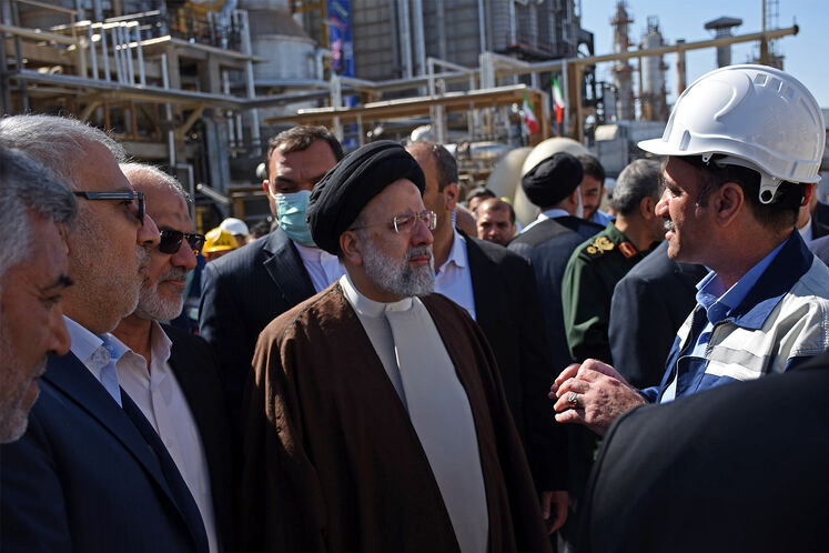 بهرهبرداری از بخش نخست گام طرح توسعه و تثبیت ظرفیت پالایشگاه آبادان