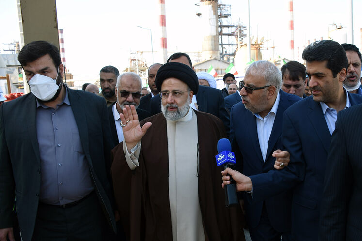 بهرهبرداری از بخش نخست گام طرح توسعه و تثبیت ظرفیت پالایشگاه آبادان