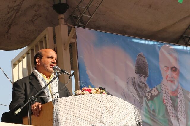 تجدید دیدار با یادمانهای دفاع مقدس، جهاد در صنعت نفت را ماندگار میکند تجدید دیدار با یادمانهای دفاع مقدس، جهاد در صنعت نفت را ماندگار میکند