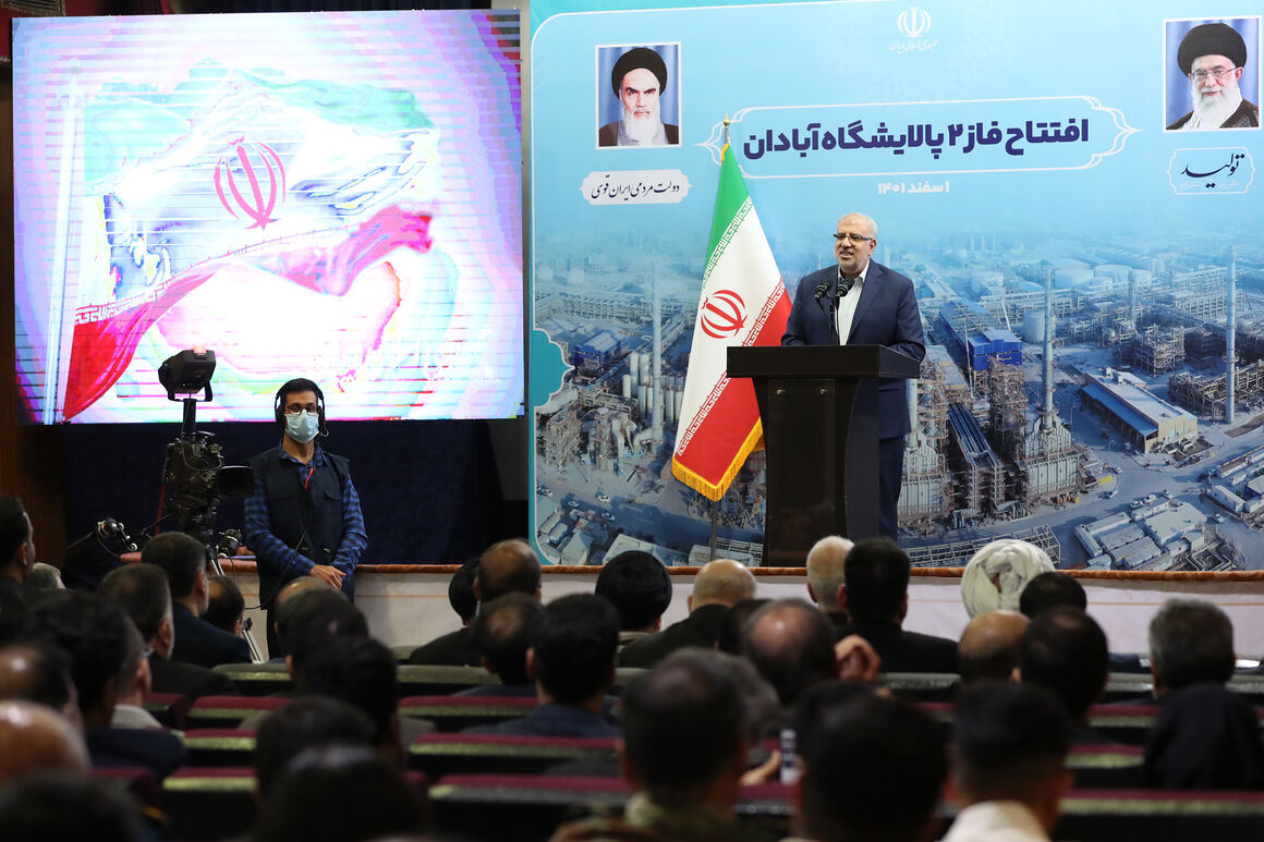 خودکفایی ایران در ساخت پالایشگاههای نفتی و گازی/ بهرهبرداری ۳۱ طرح نیمهتمام به ارزش ۱۲ میلیارد دلار در سال ۱۴۰۱ خودکفایی ایران در ساخت پالایشگاههای نفتی و گازی/ بهرهبرداری ۳۱ طرح نیمهتمام به ارزش ۱۲ میلیارد دلار در سال ۱۴۰۱