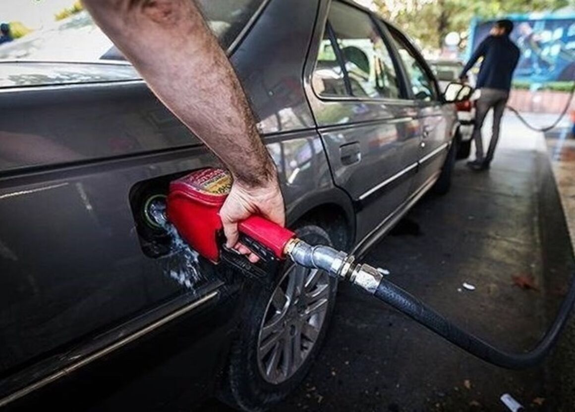رشد 11 درصدی مصرف بنزین در نخستین روز سال / مردم از کارت سوخت شخصی استفاده کنند