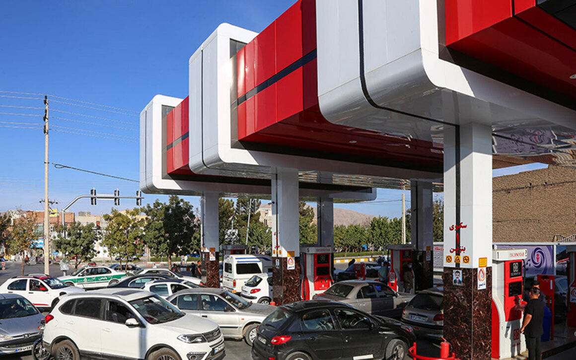 چند لیتر بنزین در پنجمین روز بهار ۱۴۰۲ در کشور توزیع شد؟ چند لیتر بنزین در پنجمین روز بهار ۱۴۰۲ در کشور توزیع شد؟