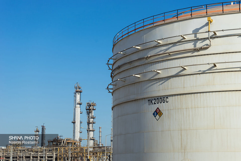 عرضه شفاف فرآوردههای نفتی پالایشگاه ستاره خلیج فارس در بورس انرژی عرضه شفاف فرآوردههای نفتی پالایشگاه ستاره خلیج فارس در بورس انرژی