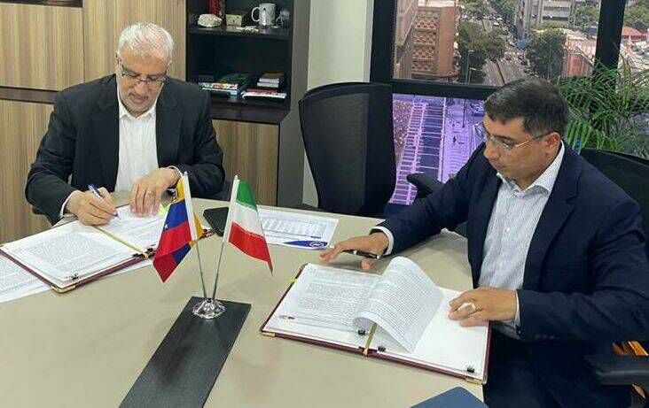 Iran, Venezuela sign oil MoUs