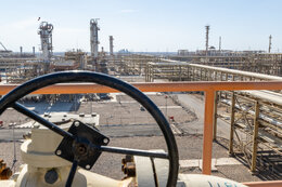 وزارت نفت در مسیر تحقق هدف ملی/ گام‌های بلند برای خاموشی‌ مشعل‌ها