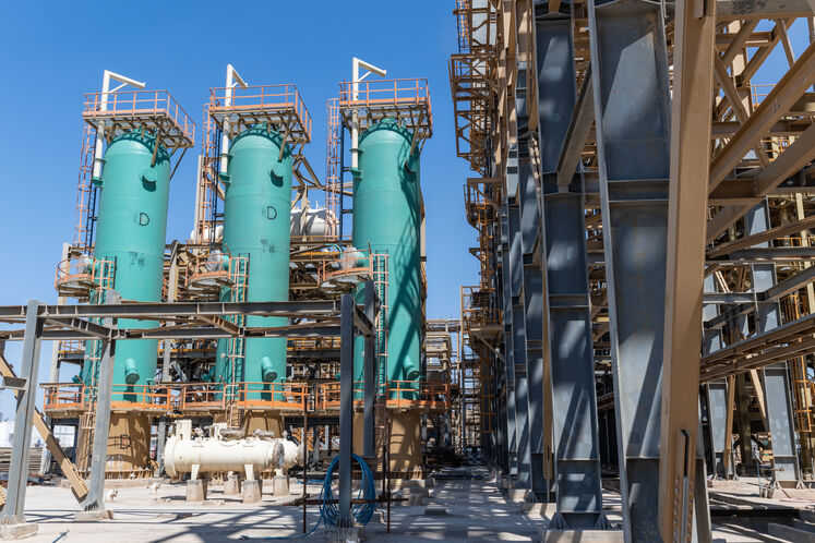 پالایشگاه گاز هویزه خلیج فارس (انجیال ۳۲۰۰)