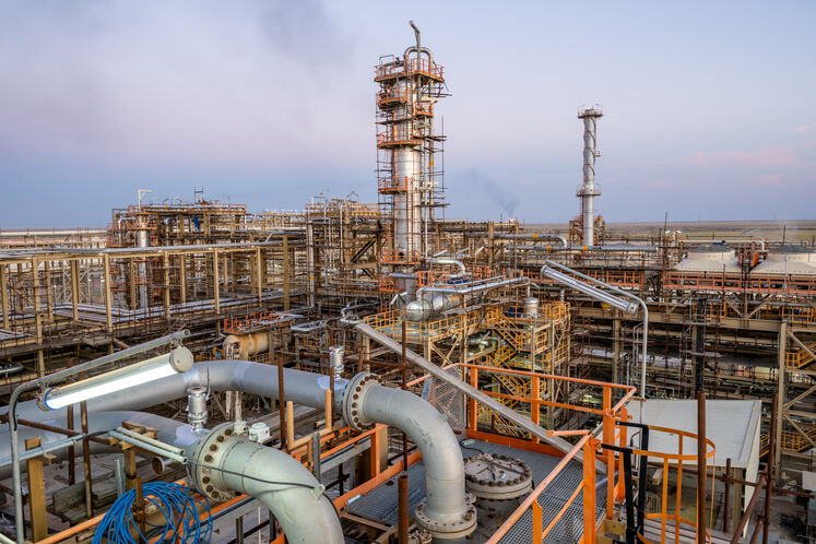 پالایشگاه گاز هویزه خلیج فارس (انجیال ۳۲۰۰)