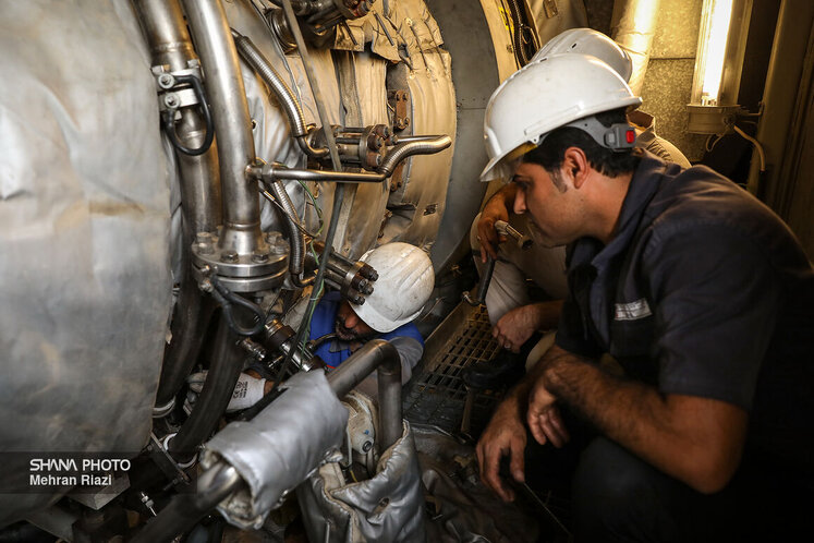 کارگران شاغل در صنعت نفت ایران