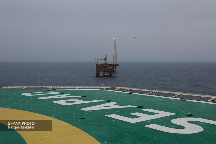 شناور سیپد (SeaPad)، کارگاهی روی آب