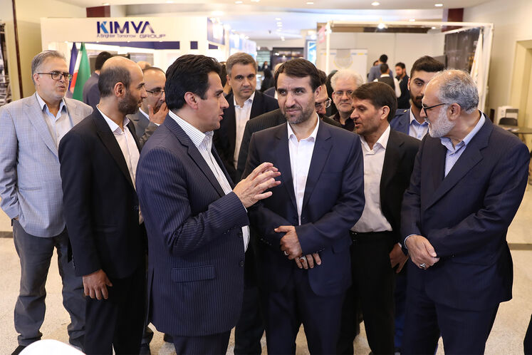 بازدید مرتضی شاهمیرزایی، معاون وزیر نفت از نمایشگاه همایش بین‌المللی صنعت پتروشیمی ایران