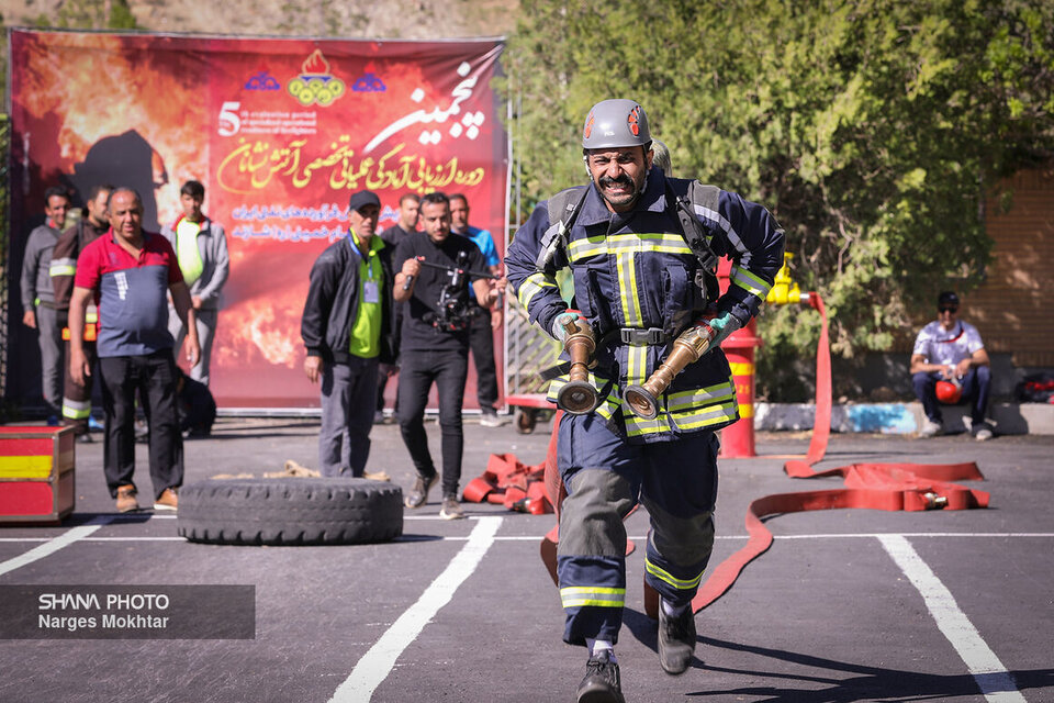 قهرمانی نفت و گاز پارس در پنجمین دوره ارزیابی آتشنشانان شرکت ملی نفت قهرمانی نفت و گاز پارس در پنجمین دوره ارزیابی آتشنشانان شرکت ملی نفت