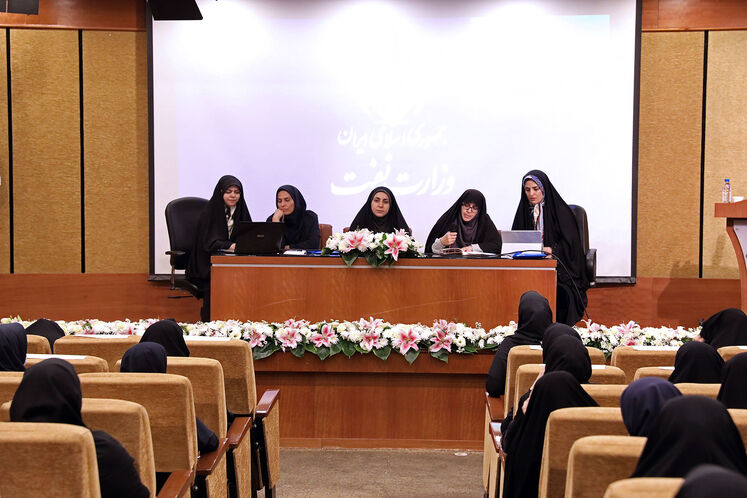 نشست سراسری شبکه مشاوران زنان و خانواده صنعت نفت