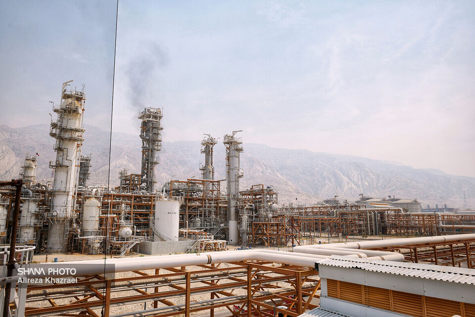 همکاری پژوهشگاه صنعت نفت در پایش سلامت آب و خاک منطقه ویژه پارس