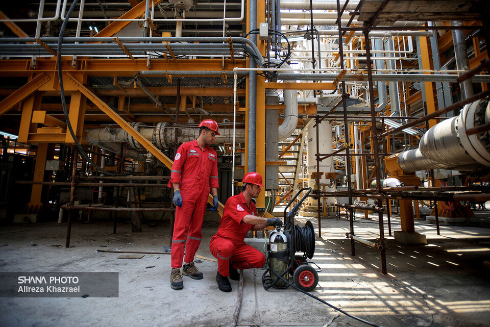 استفاده ۱۰۰ درصدی از کالاهای داخلی در تعمیرات اساسی پالایشگاههای پارس جنوبی استفاده ۱۰۰ درصدی از کالاهای داخلی در تعمیرات اساسی پالایشگاههای پارس جنوبی